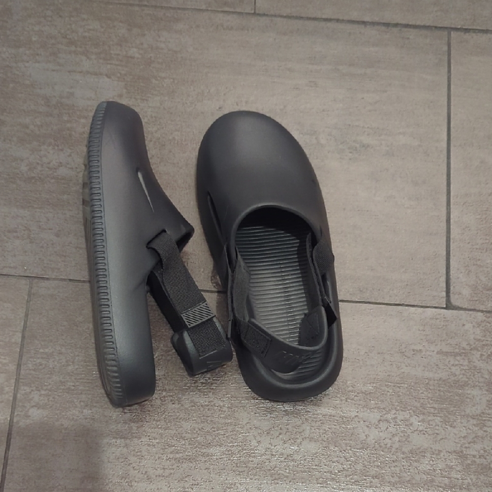 Nike Black Slip-On Shoes